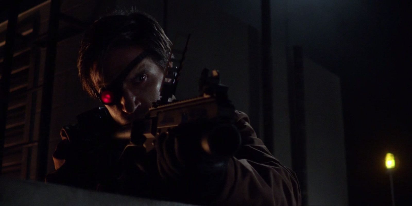 Deadshot takes aim with his weapon on Arrow