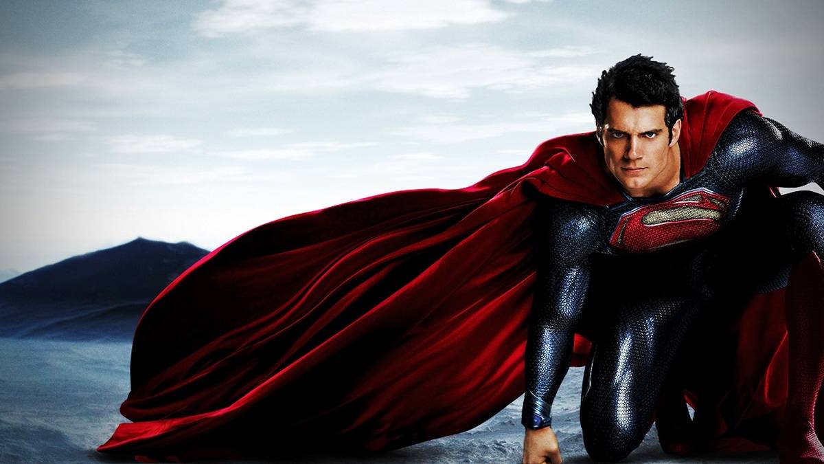 Henry Cavill Posts Batman V Superman Behind-the-Scenes Image