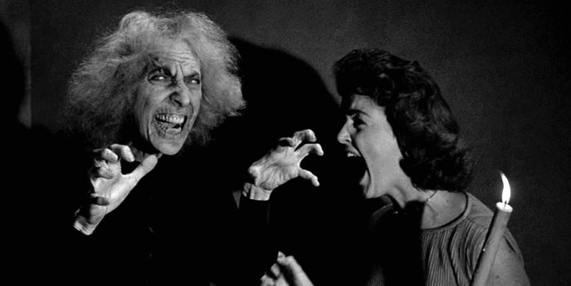A frightening woman appears in House on Haunted Hill