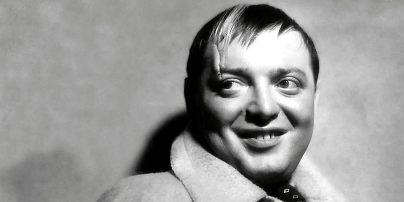 Abbot из фильма *The Man Who Knew Too Much* (1934)