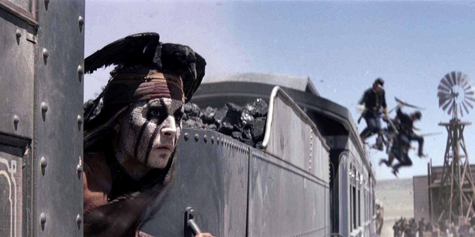 Johnny Depp na cena do trem de Lone Ranger