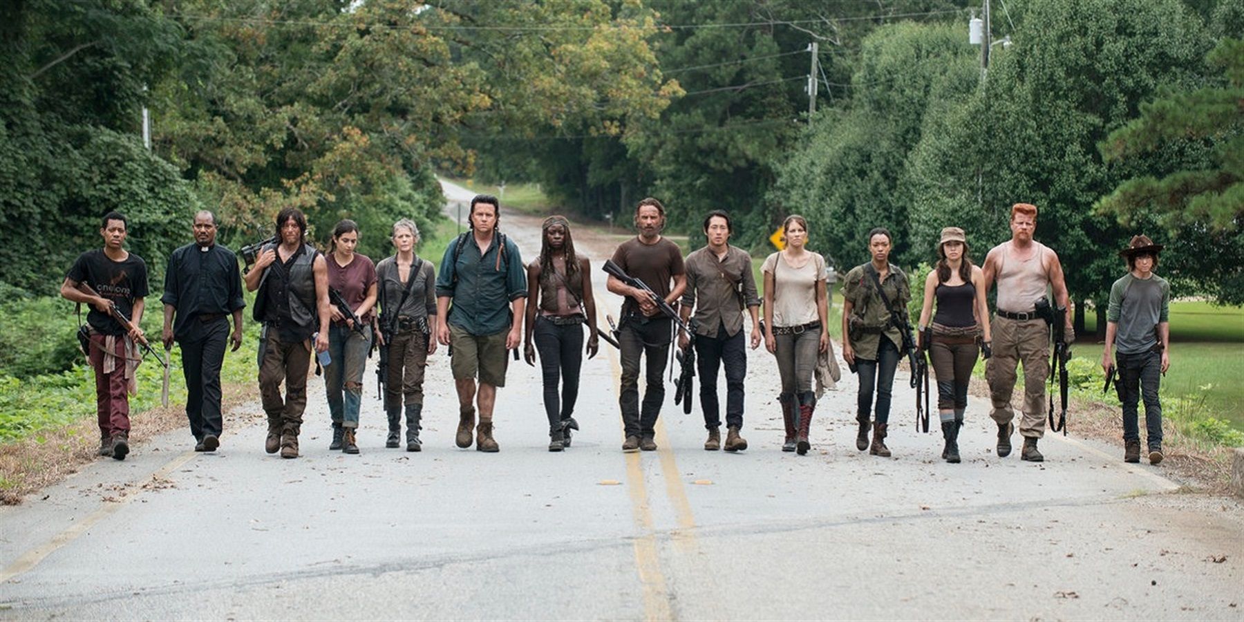 The Walking Dead 5 Reasons Glenn Should Have Lived (& 5 Why He’s Better Gone)