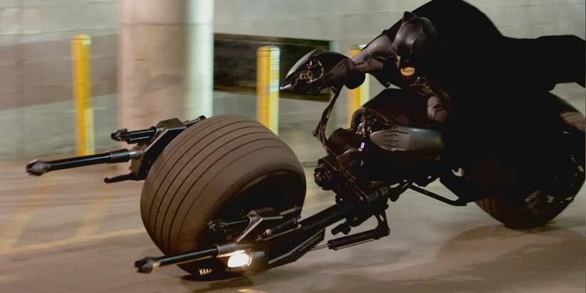 Batman's 15 Deadliest Gadgets And Weapons