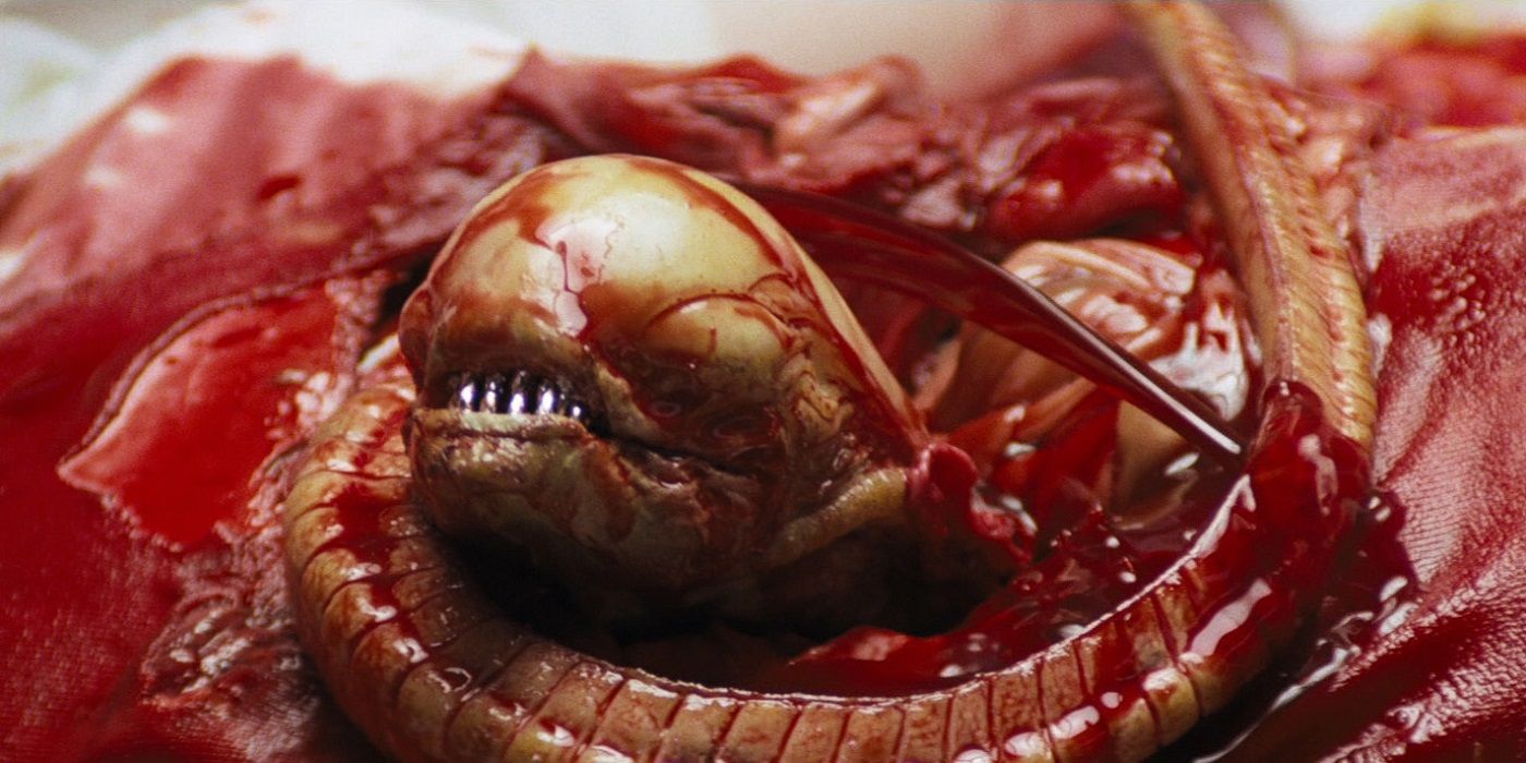 Alien: Romulus Just Teased Its Version Of Alien's Iconic Chestburster Scene