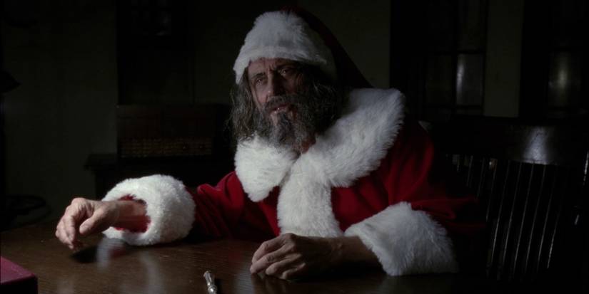 Leigh Emerson vestido como Papai Noel em American Horror Story: Asylum