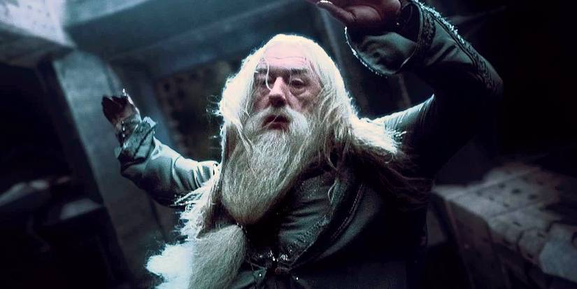 Harry Potter: 5 Moments Dumbledore Was A Genius (& 5 He Wasn't)