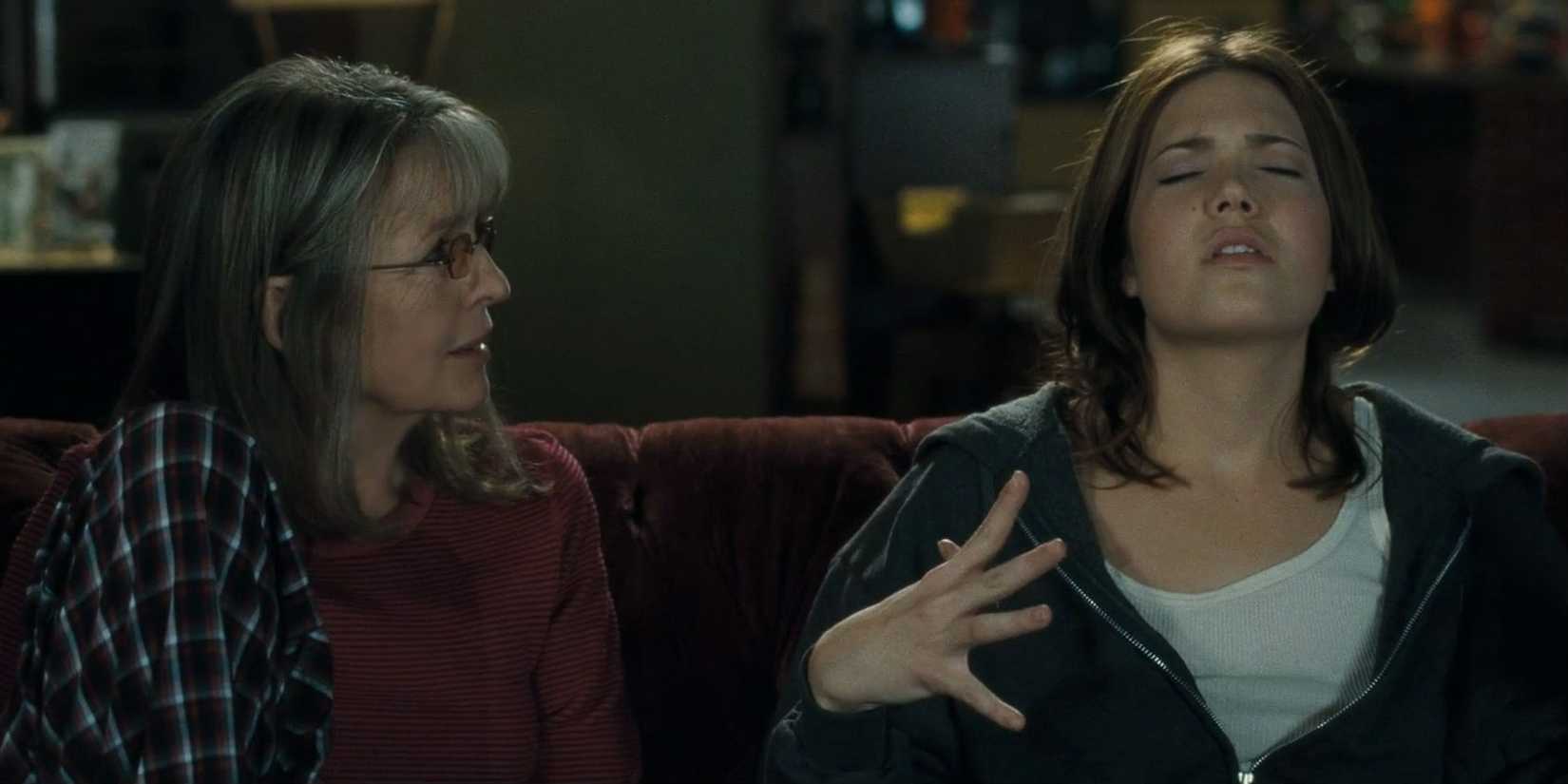 Diane Keaton e Mandy Moore no filme Because I Said So.