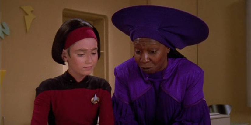 Star Trek: The 10 Funniest TNG Episodes Ever