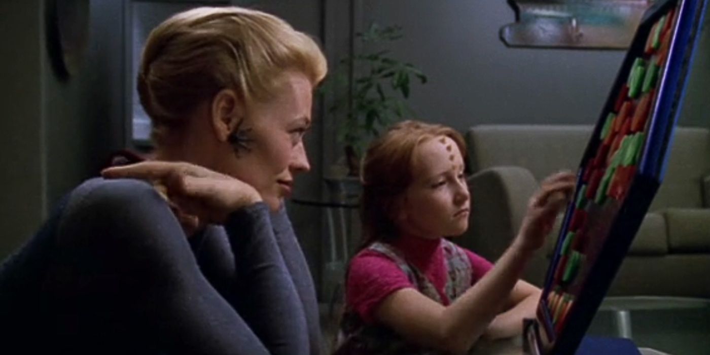 Seven of Nine and Naomi Wildman play a game in Naomi's quarters in the Star Trek: Voyager episode "Infinite Regress"