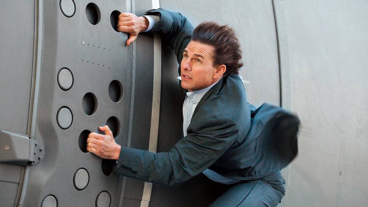 Tom Cruise in MI: Rogue Nation
