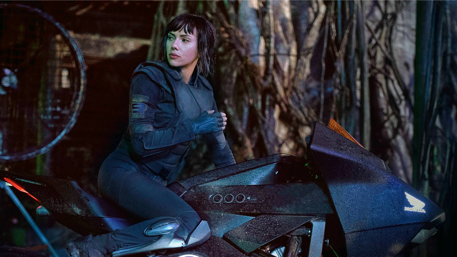 Ghost in the Shell Image: The Major Gets a New Ride