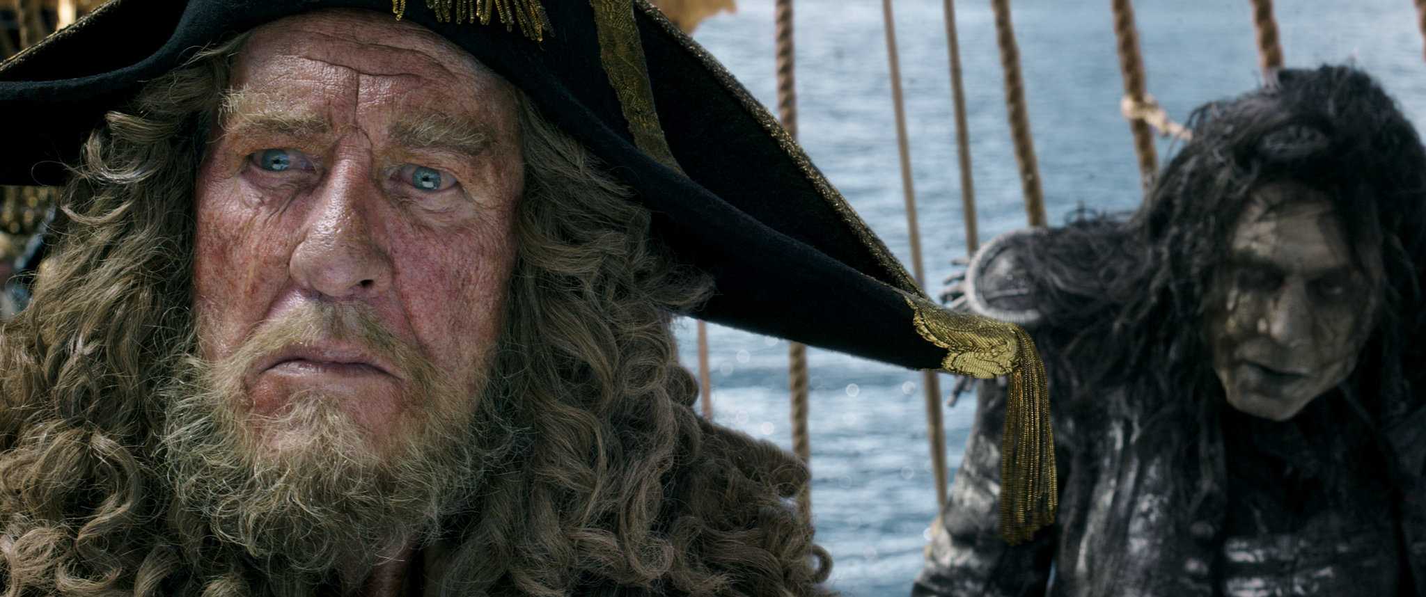 Pirates of the Caribbean 5 - Barbossa (Geoffrey Rush) and Salazar (Javier Bardem)