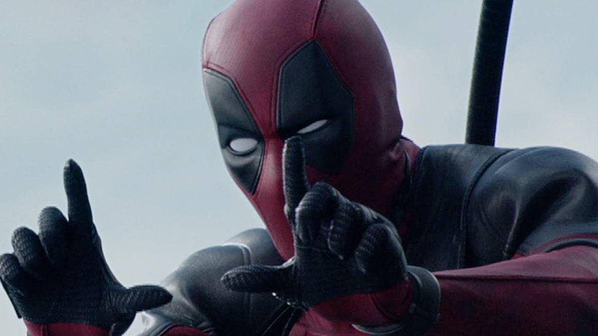 Deadpool 2 Set Photos: Wade Has Trouble With His Parachute