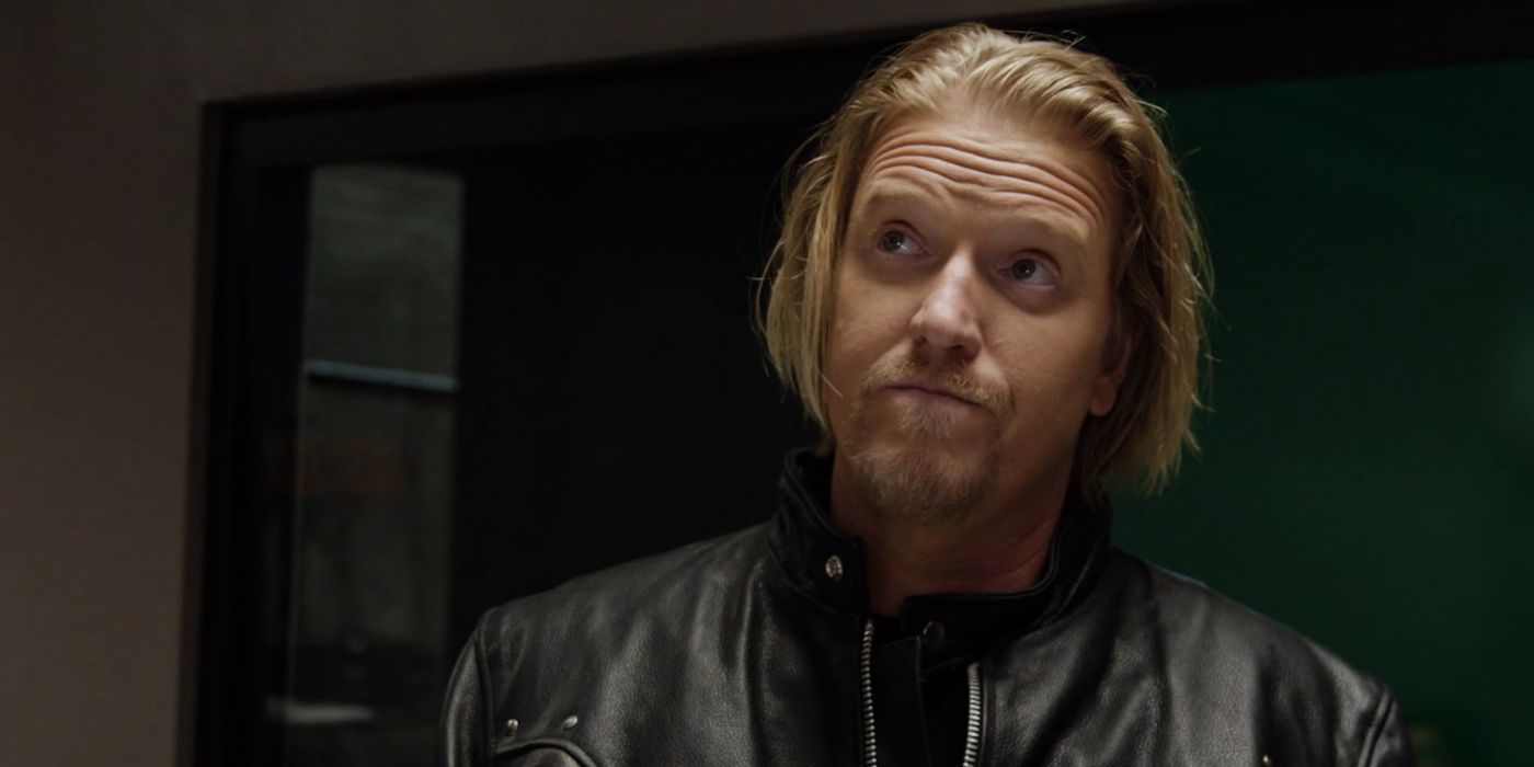 Predator Jake Busey Agrees With Fox Cutting Sex Offender