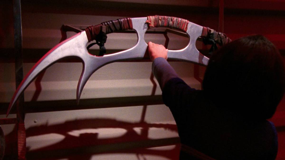 Star Trek Exposes the Truth Behind the Klingons' Most Legendary Weapon