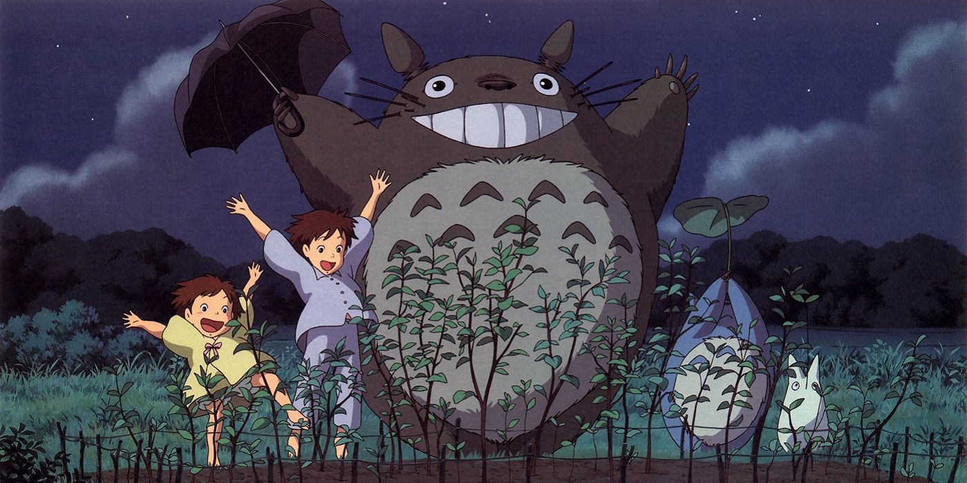 Totoro và hai đứa trẻ đang nhảy múa trong phim My Neighbor Totoro