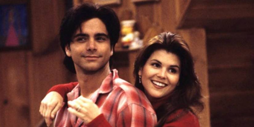 Jesse and Becky hugging on Full House