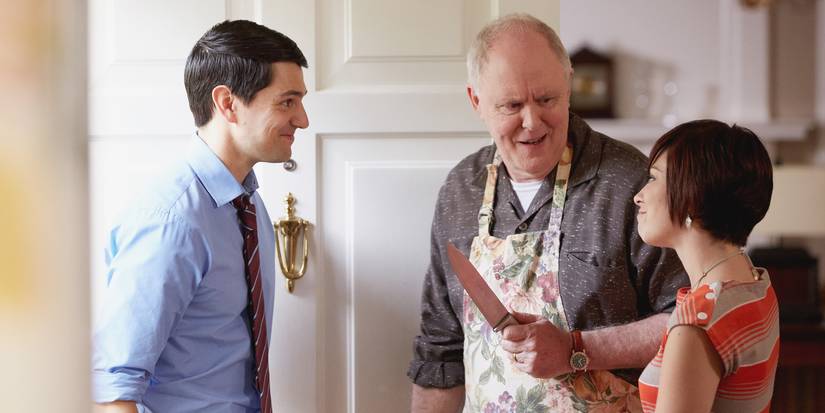 10 Forgotten TV Shows That Should've Taken Over The World 3 Larry (John Lithgow) holding a knife and talking to Josh (Nicholas D'Agosto) and Summer (Krysta Rodriguez) Trial and Error