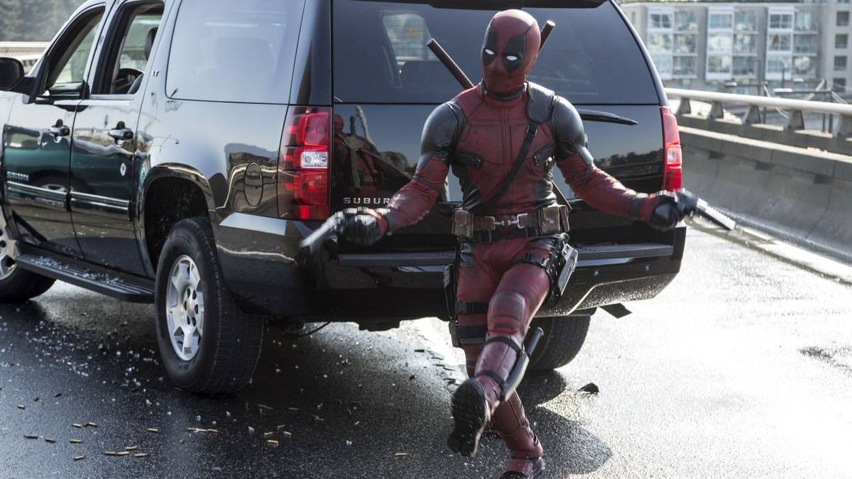 Deadpool Wears Full Costume In New Set Photos