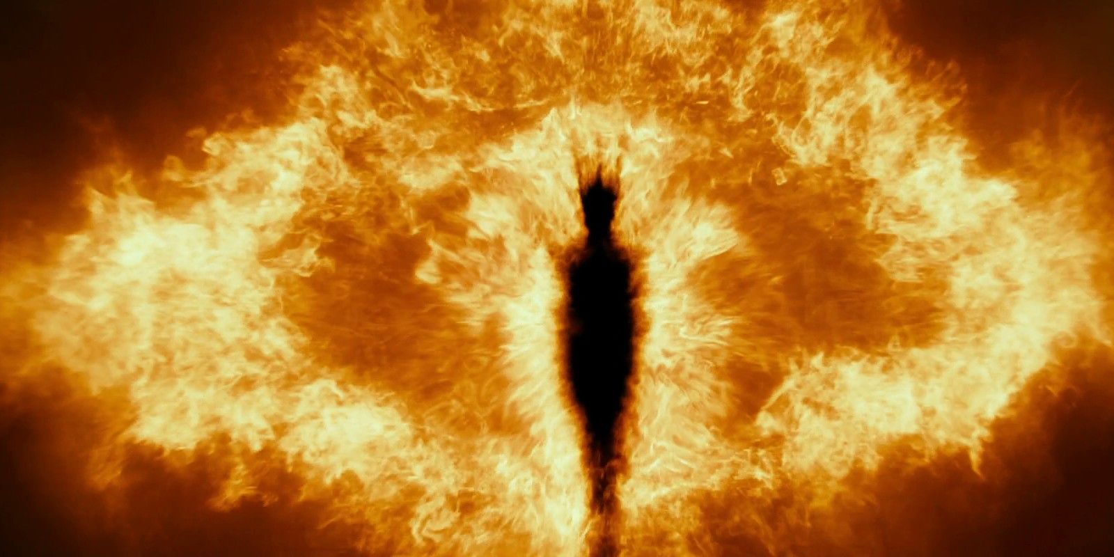 A shadowy image of Sauron in The Hobbit - Battle of Five Armies