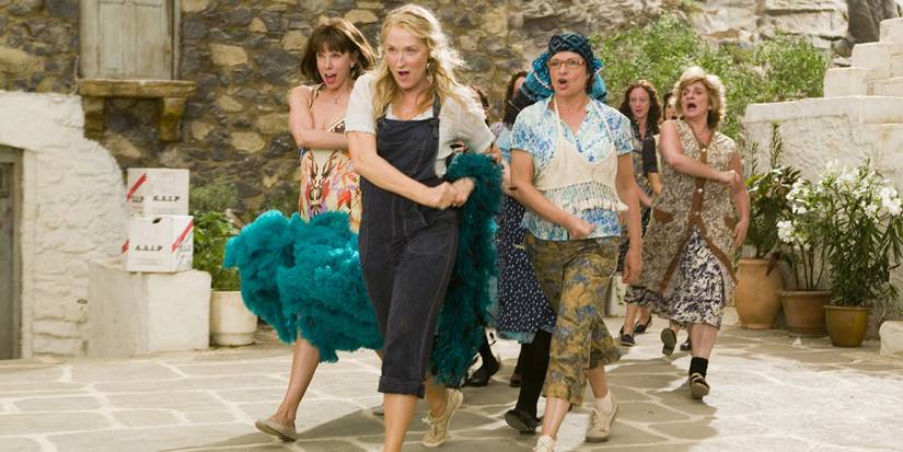 Mamma Mia: 5 Best Outfits (& 5 Worst) Mamma Mia: 5 Best Outfits (& 5 Worst)