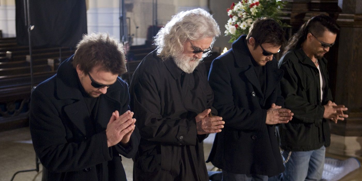 El director de Boondock Saints admite alegremente que estafó a Quentin Tarantino para las escenas de Willem Dafoe