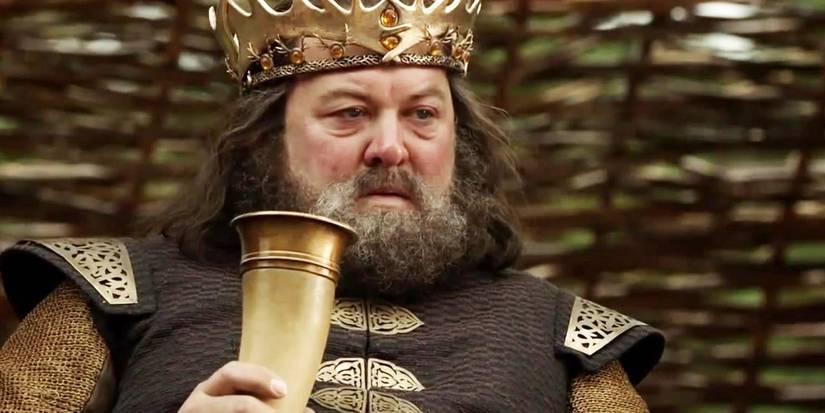 Robert Baratheon drinking in Game of Thrones