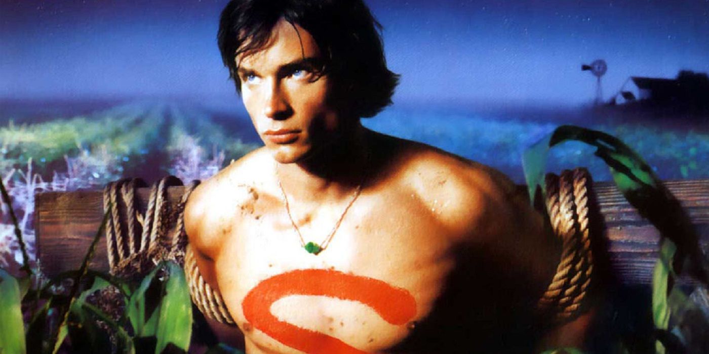 "Está literalmente en el contrato": Tom Welling habla de romper la regla del disfraz de superhéroe de Smallville y su protesta del "dedo medio"