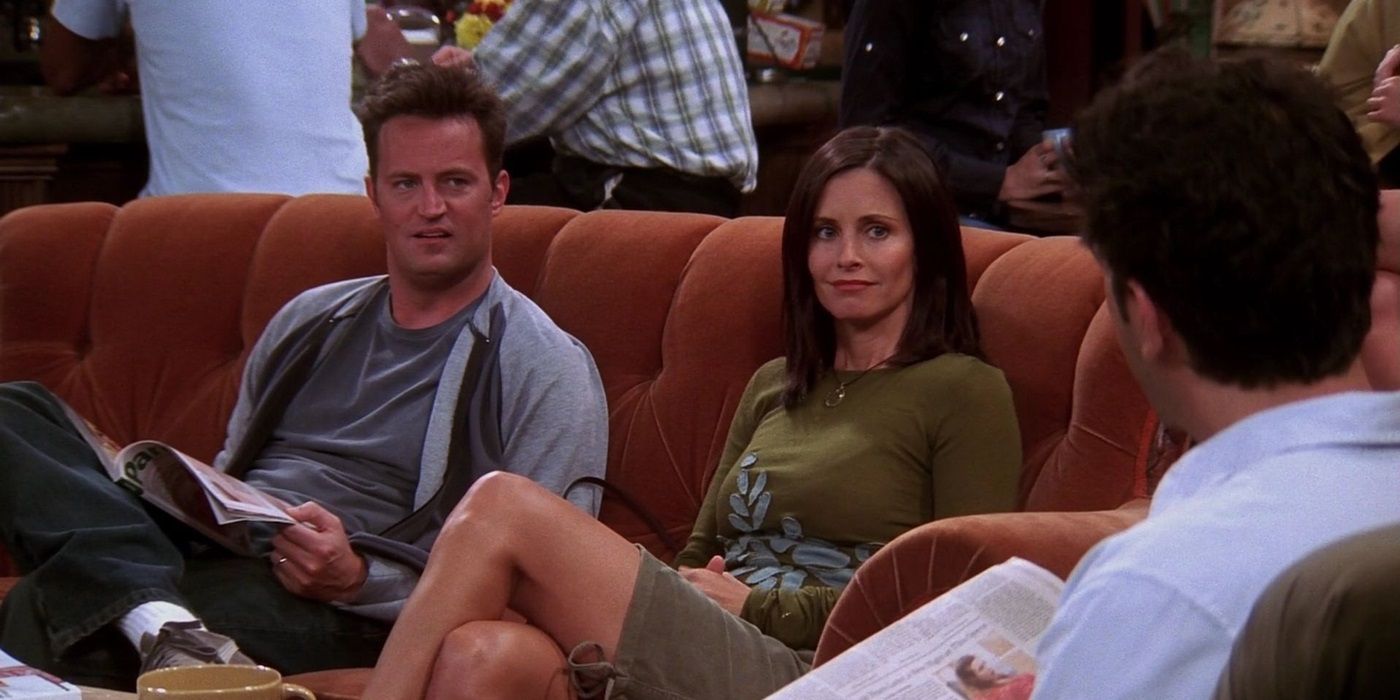 Friends 15 Creepy Times Ross And Monica Forgot They Were Brother And Sister