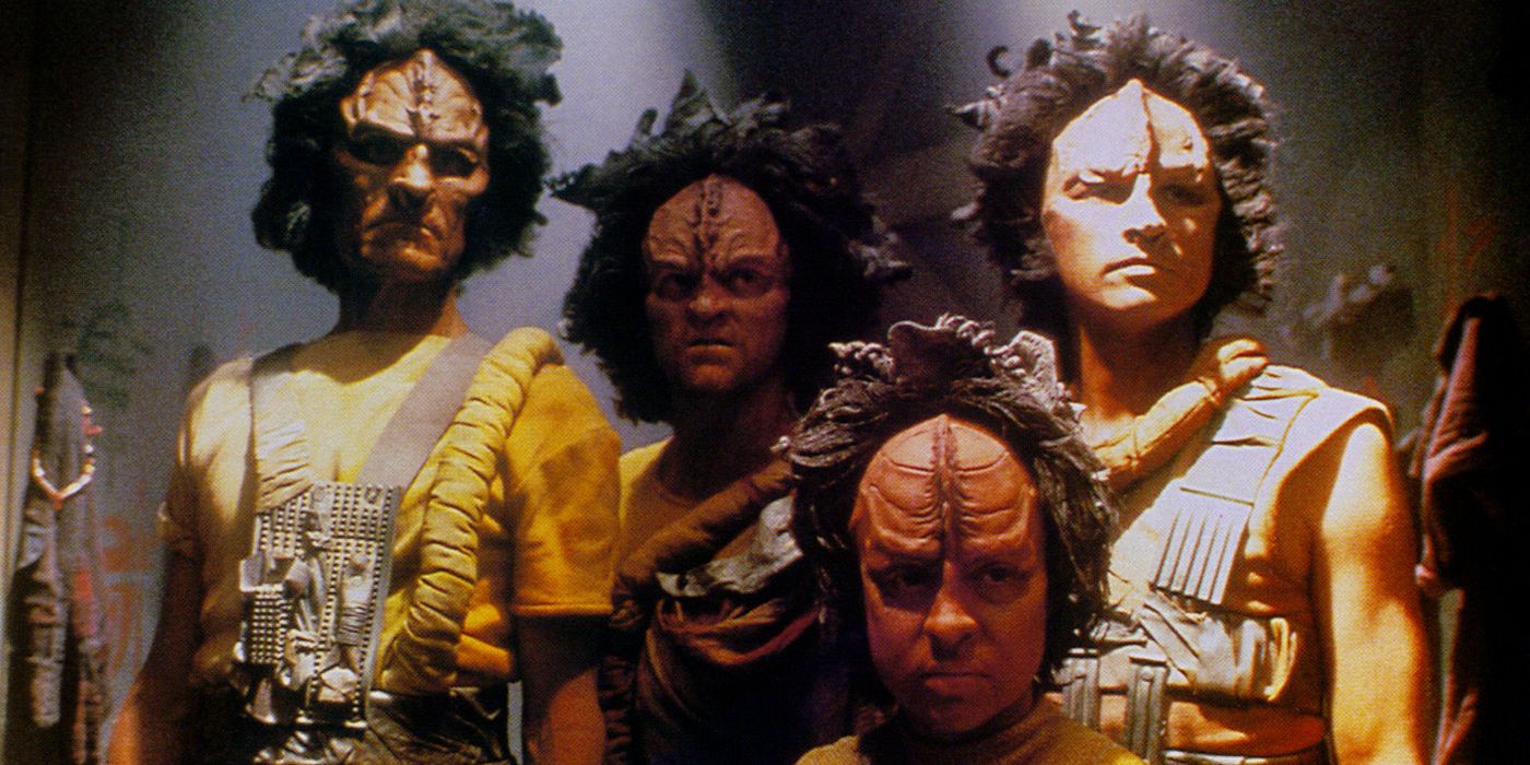 10 Times Star Trek: Voyager Didn't Hit the Reset Button