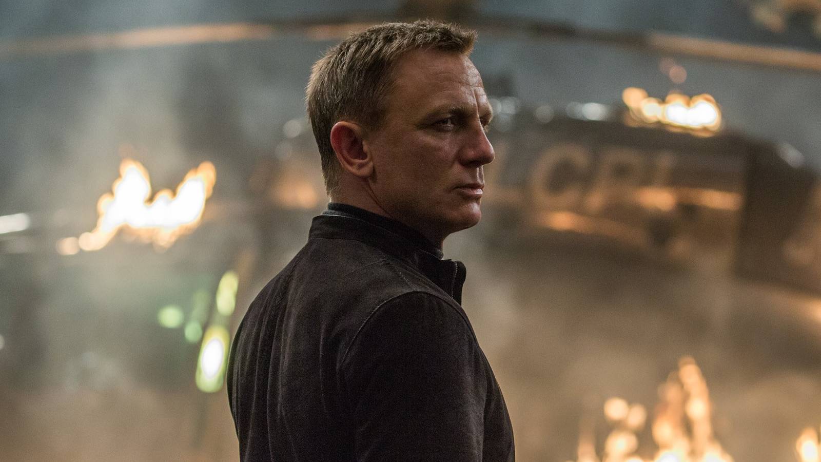 Daniel Craig Confirms Bond 25 Return