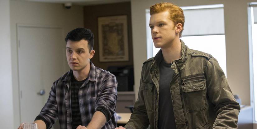 Shameless Season 7 Noel Fisher Cameron Monaghan