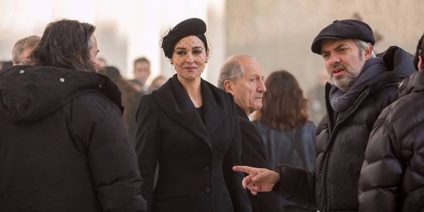 Monica Bellucci being directed by Sam Mendes in Spectre