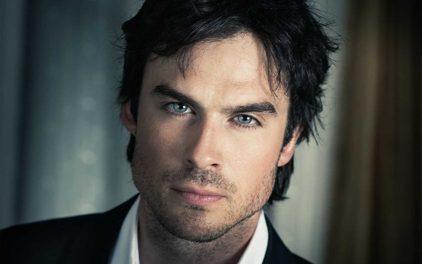 The Vampire Diaries: Every Main Characters Age At The Start Of The Show