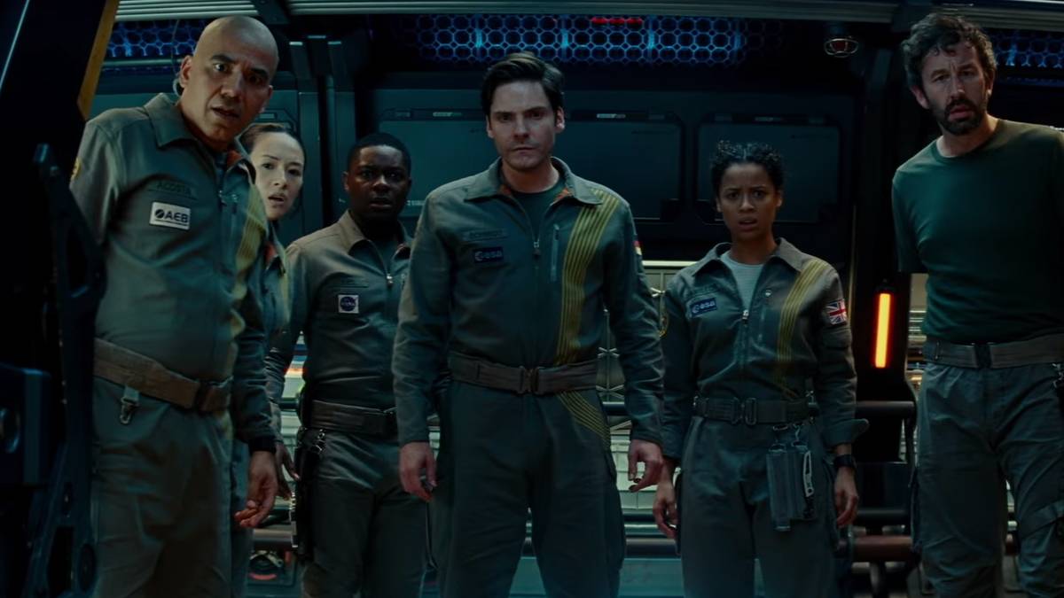 cloverfield-paradox-cast-learned-title-the-night-of-release