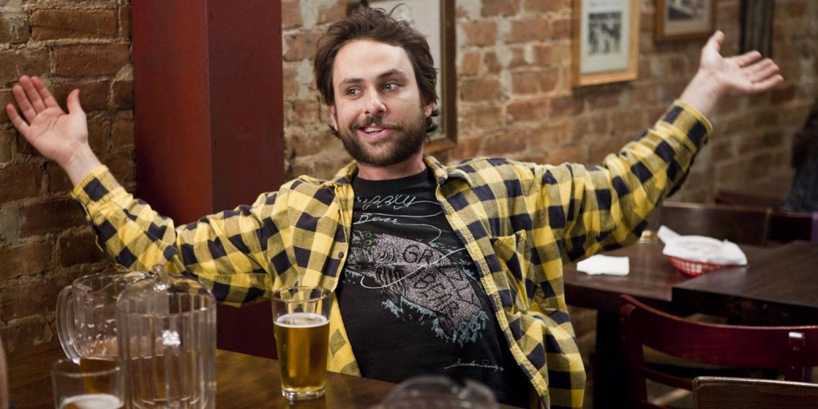 its always sunny charlie makes a dating profile