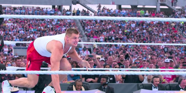 Rob Gronkowski Cast In Joe Carnahan Movie Boss Level Rob Gronkowski Cast In Joe Carnahan Movie Boss Level