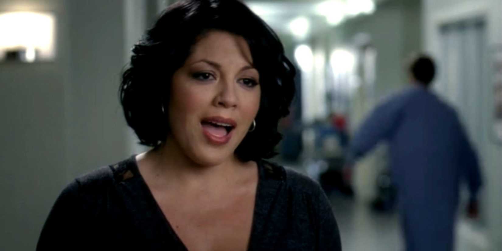 Callie Torres cantando no episódio musical de Grey's Anatomy.
