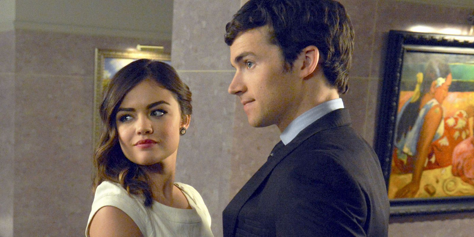 Pretty Little Liars 5 Ways Aria Changed From Season 1 (& 5 Ways Shes The Same)