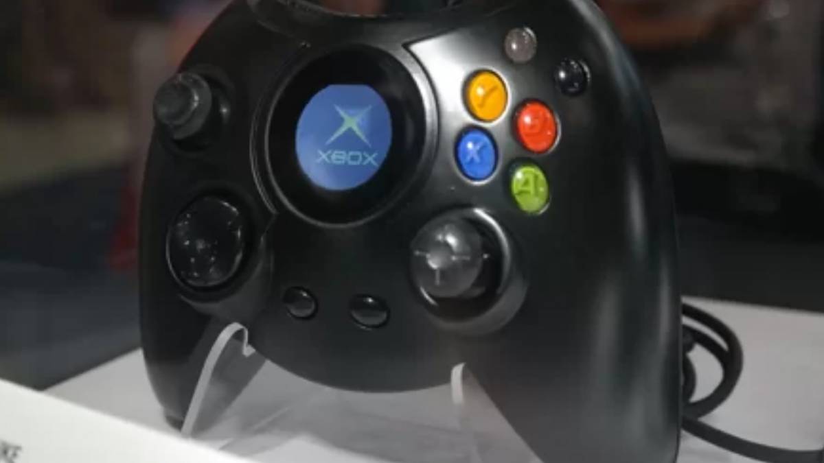 Primer Control Xbox The Original Xbox Duke Controller Is Now Available For Xbox One