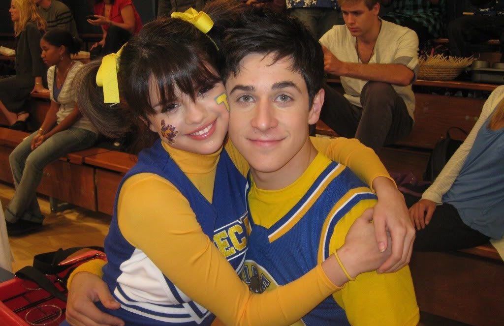 10 Disney Channel Stars Who Dated In Real Life (And 10 Who Are Just Friends)