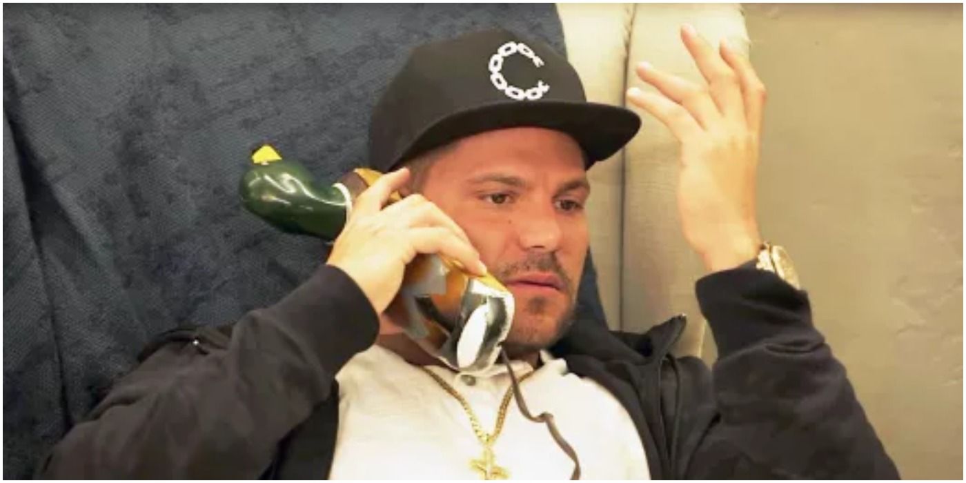 Ronnie Ortiz-Magro talking on the duck phone in Jersey Shore