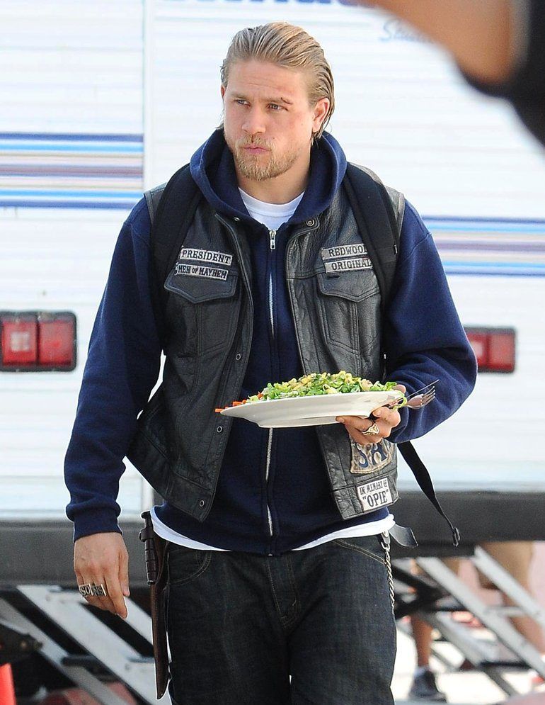 20 BehindTheScenes Photos That Completely Change Sons Of Anarchy
