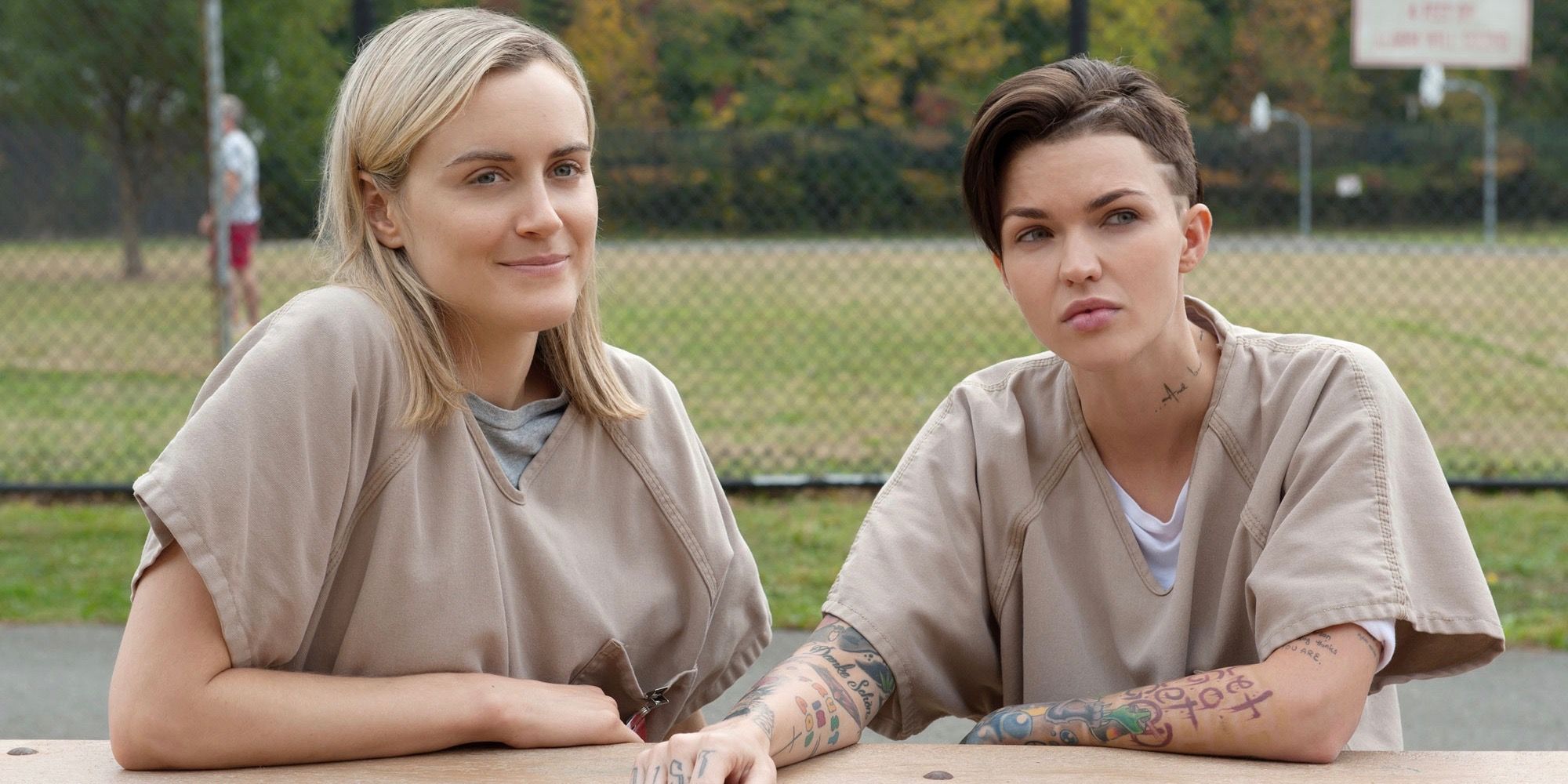 Piper-and-Stella-in-Orange-is-