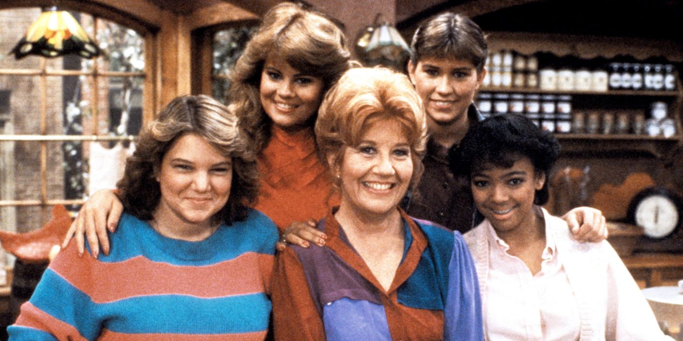 The-cast-of-The-Facts-of-Life.