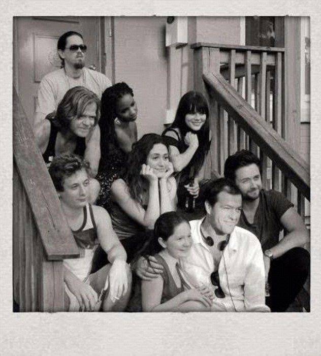 25 Behind-The-Scenes Photos From Shameless That Change Everything