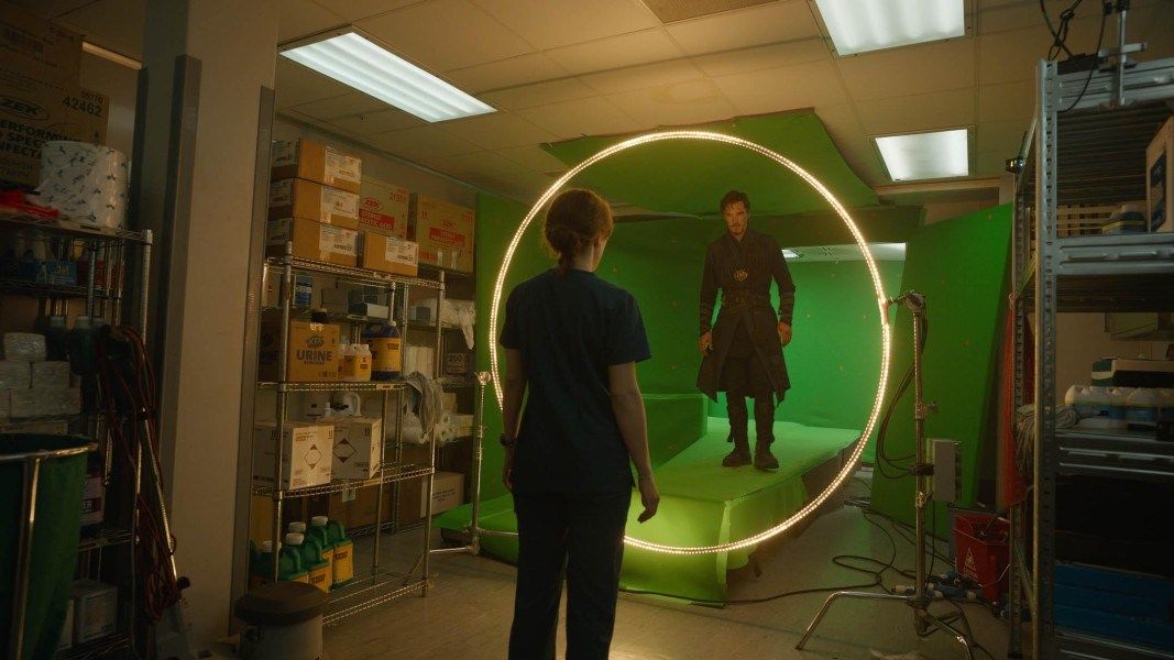 25 BehindTheScenes Photos That Completely Change Doctor Strange