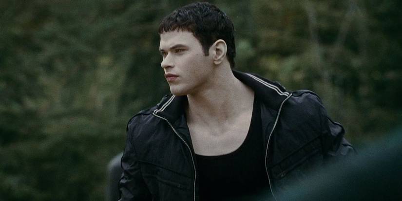 Kellan Lutz as Emmett Cullen Looks Off Into the Distance in Twilight