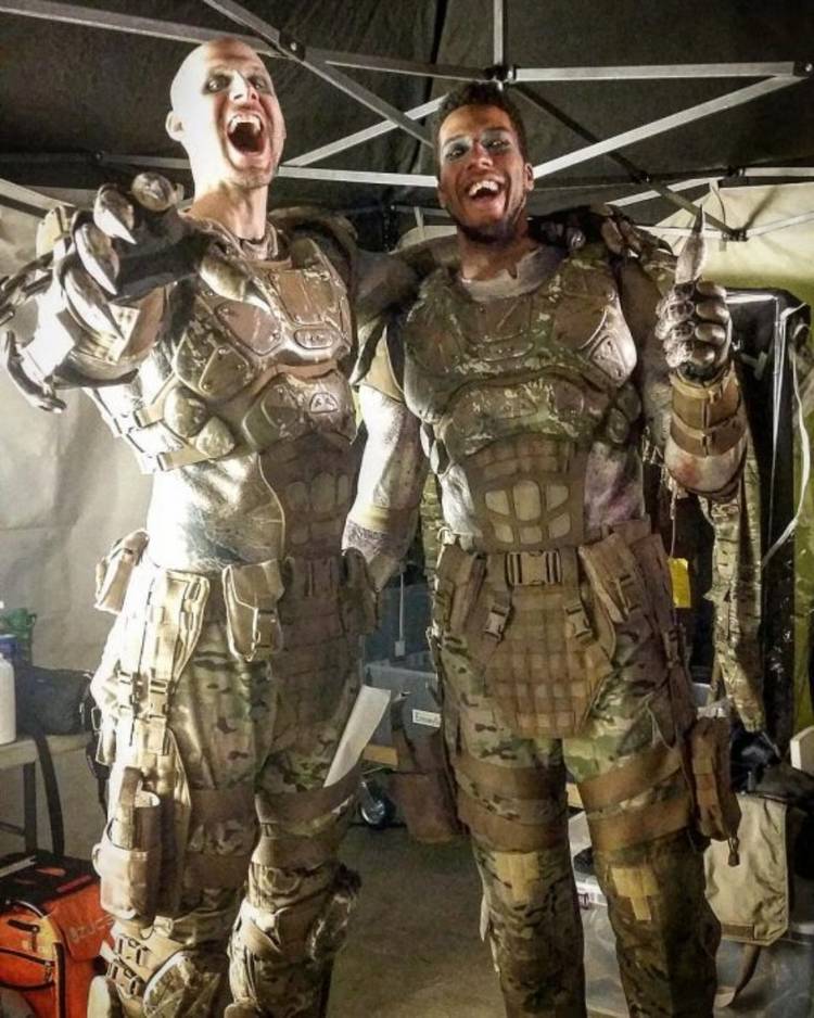 The Predator: Deleted Emissary Predators Revealed In New Photos