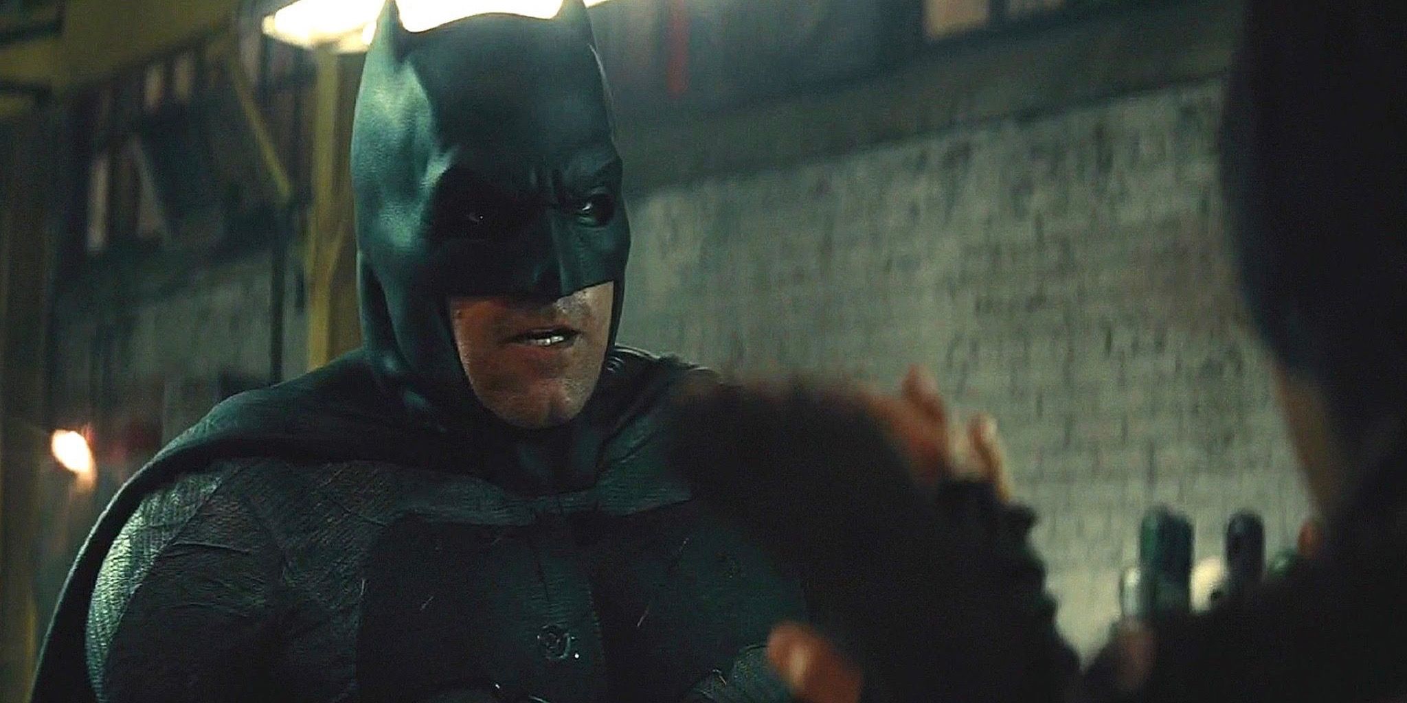20 Mistakes Fans Completely Missed In Batman V Superman
